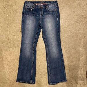 Maurice’s jeans size 9/10